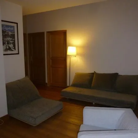 Apartment Arolles *